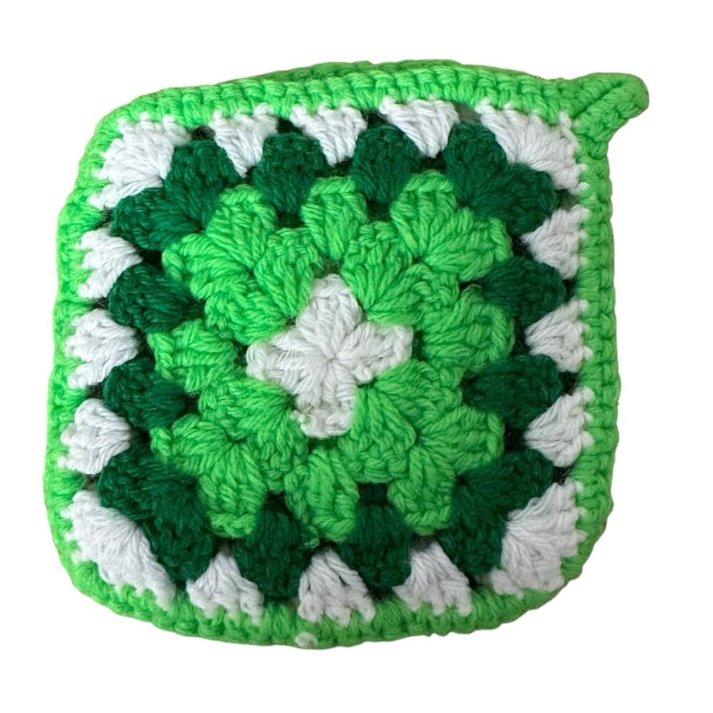 Vintage Handmade Crochet Pot Holder Green and White Retro